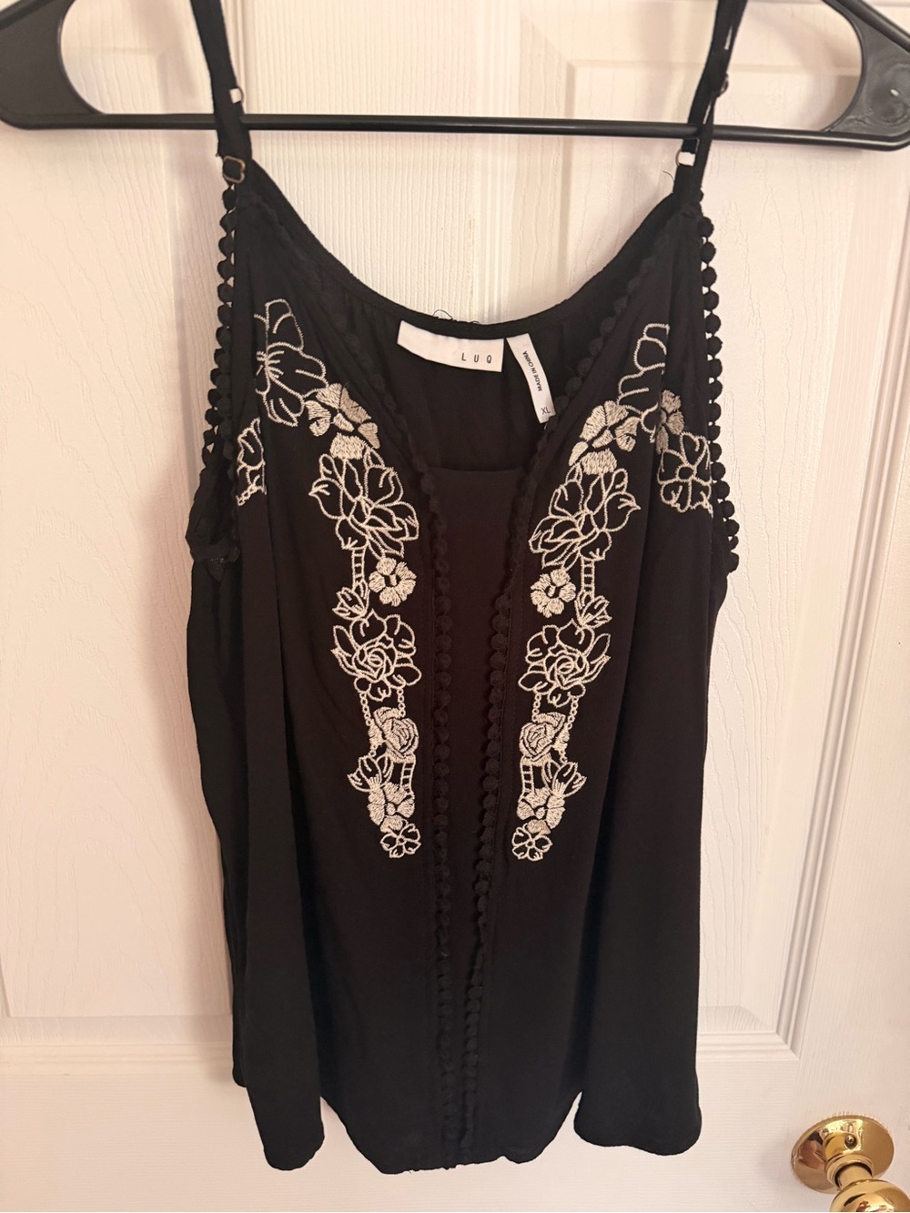 LUO Black Embroidered Floral Camisole